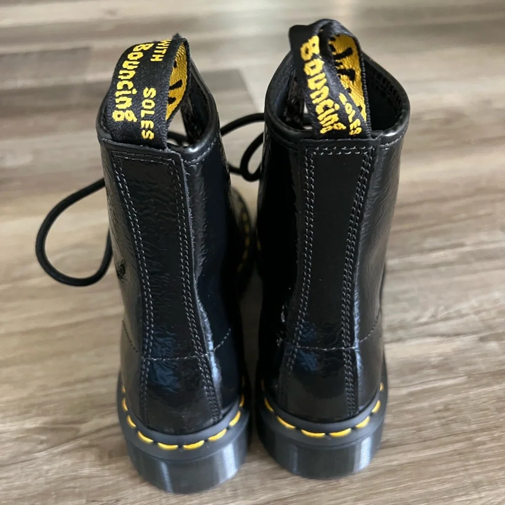 NEW Dr. Martens  Black Leather Boots Size 6 - Picture 5 of 10